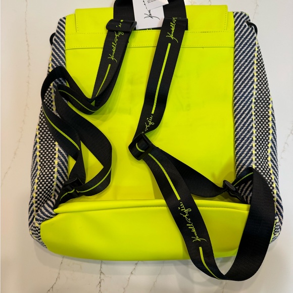 Kendall & Kylie Black Interior with Yellow Accent - Picture 3 of 6